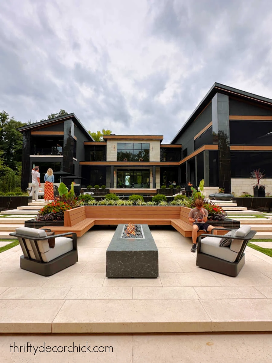 modern black house exterior